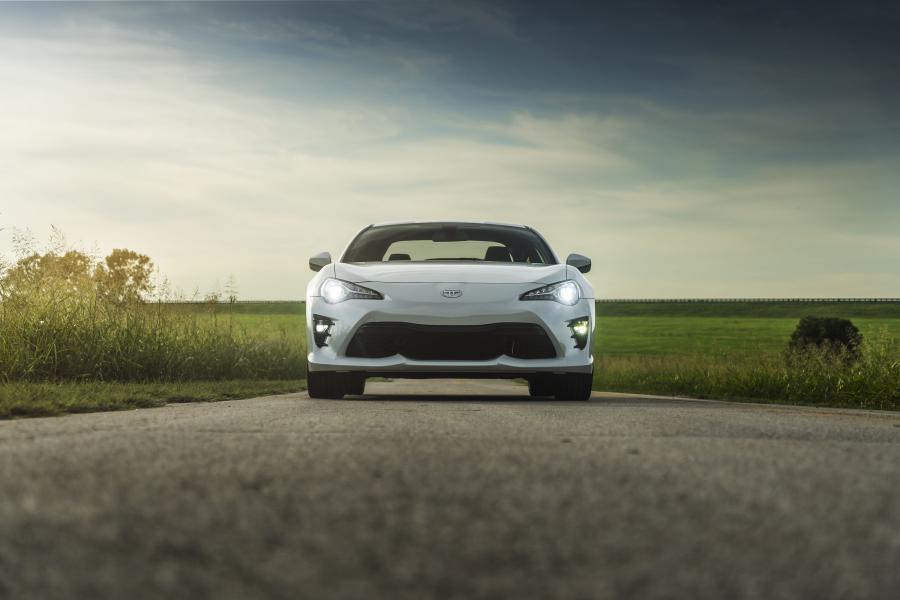  Toyota GT 86 TRD 2019 года  (NA) (фото 5 из 24)